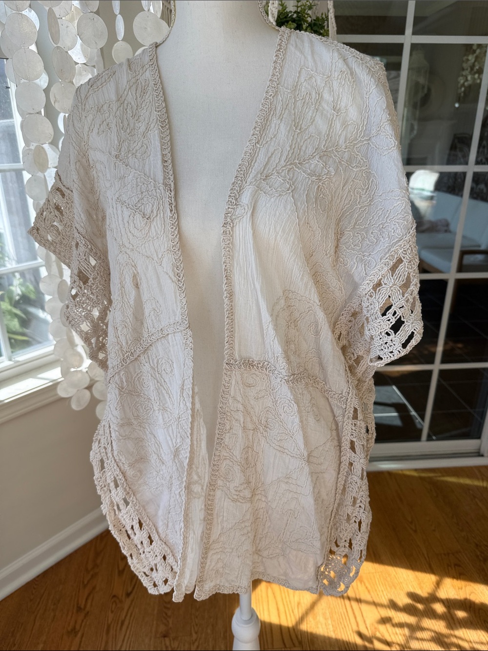 Boho Chicos Crochet Trim Cream Kimono Cardigan small medium